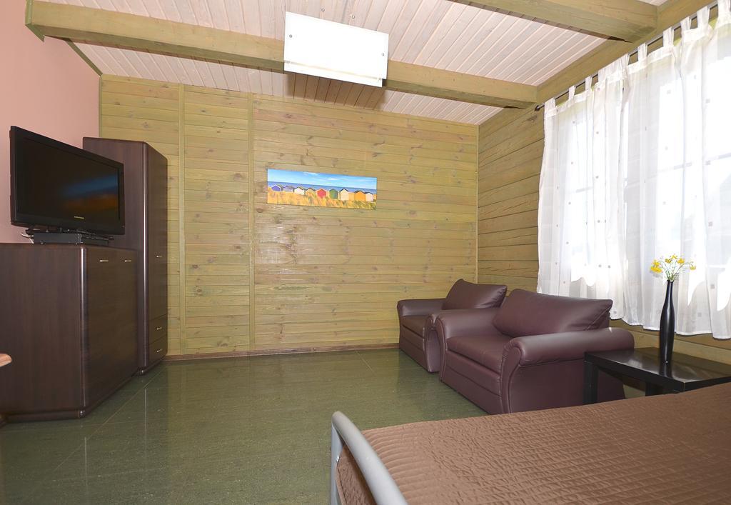 Pod Strzecha Hotel Darlowo Exterior foto